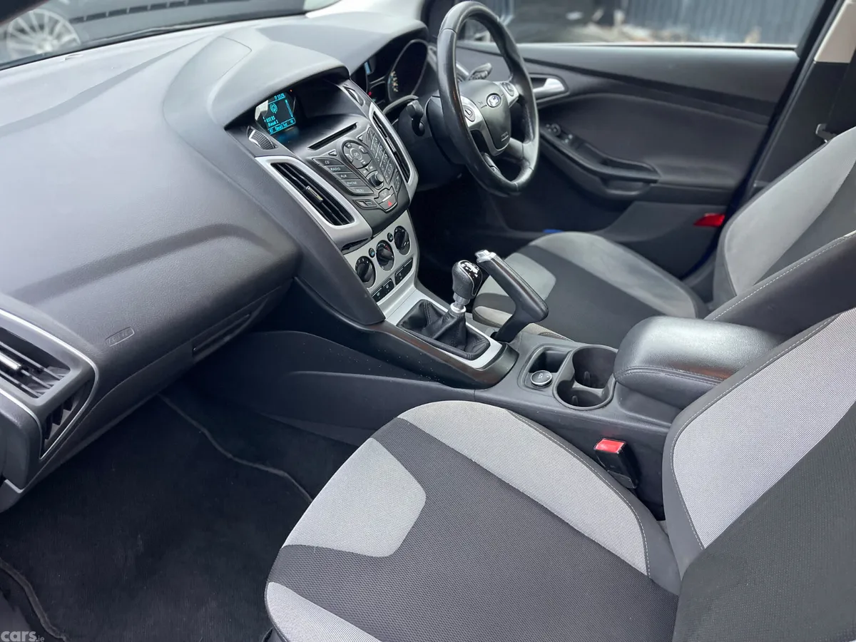 Ford Focus Hatchback, Diesel, 2014, Blue