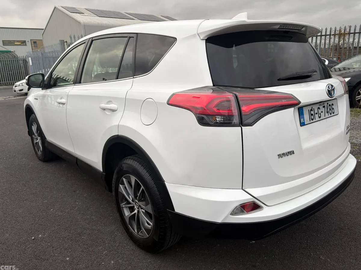Toyota RAV4 SUV, Petrol Hybrid, 2016, White