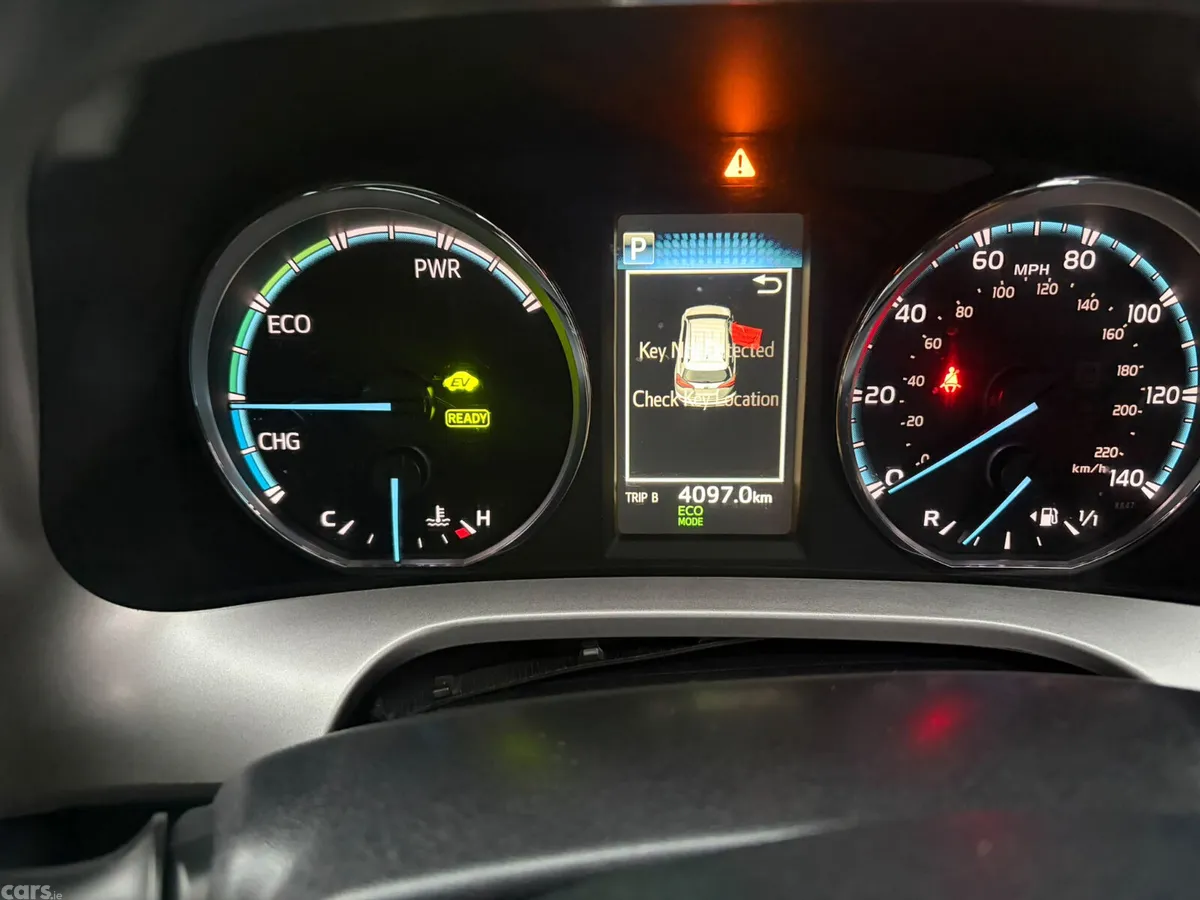 Toyota RAV4 SUV, Petrol Hybrid, 2016, White