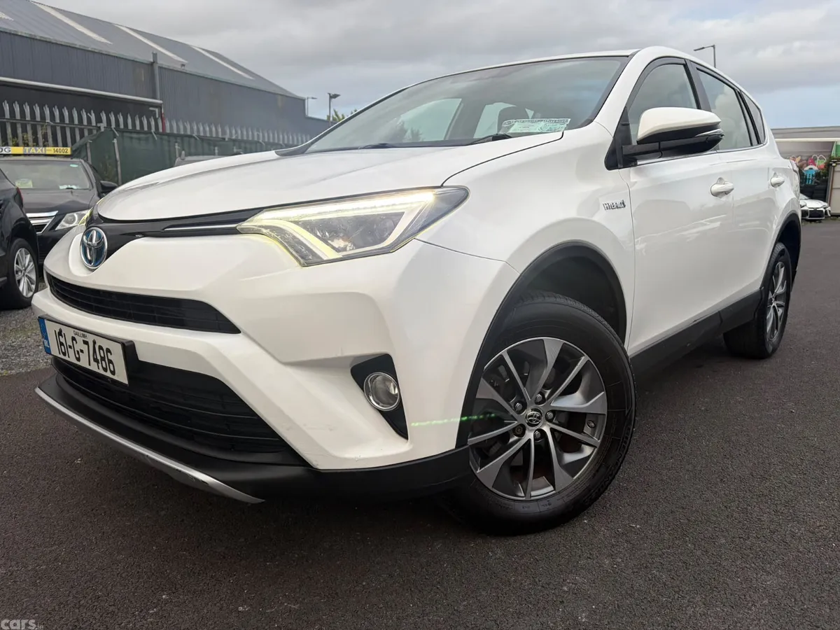 Toyota RAV4 SUV, Petrol Hybrid, 2016, White