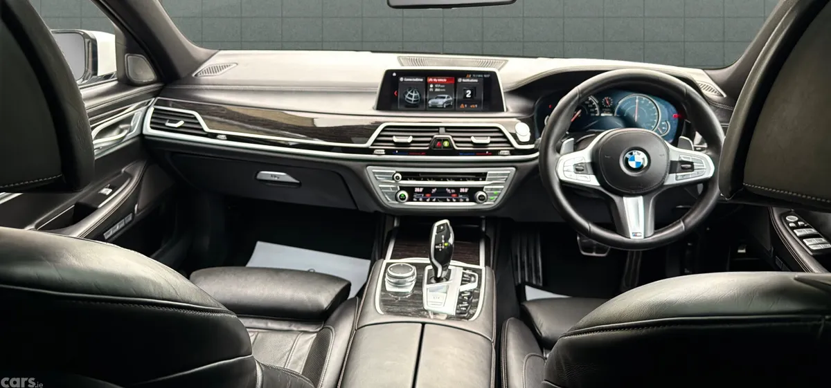 BMW 7-Series Saloon, Petrol Plug-in Hybrid, 2018, White