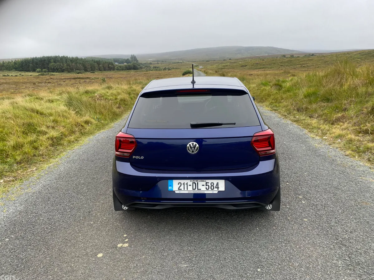 Volkswagen Polo Hatchback, Petrol, 2021, Blue