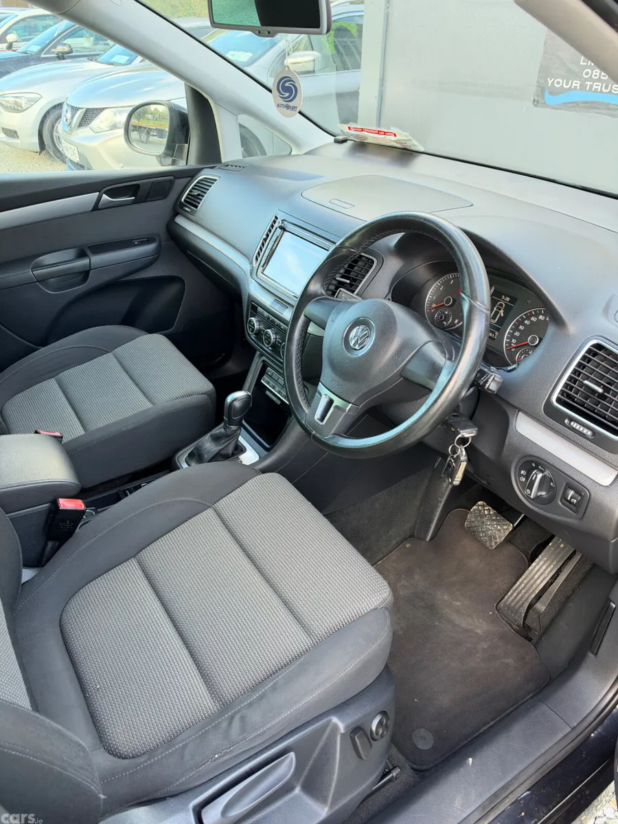 Volkswagen Sharan MPV, Petrol, 2014, Black