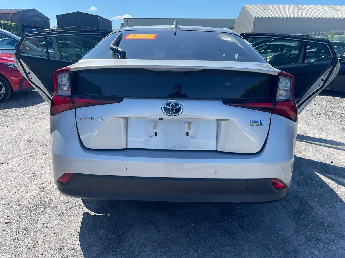 Toyota Prius Hatchback, Petrol Hybrid, 2023, Silver
