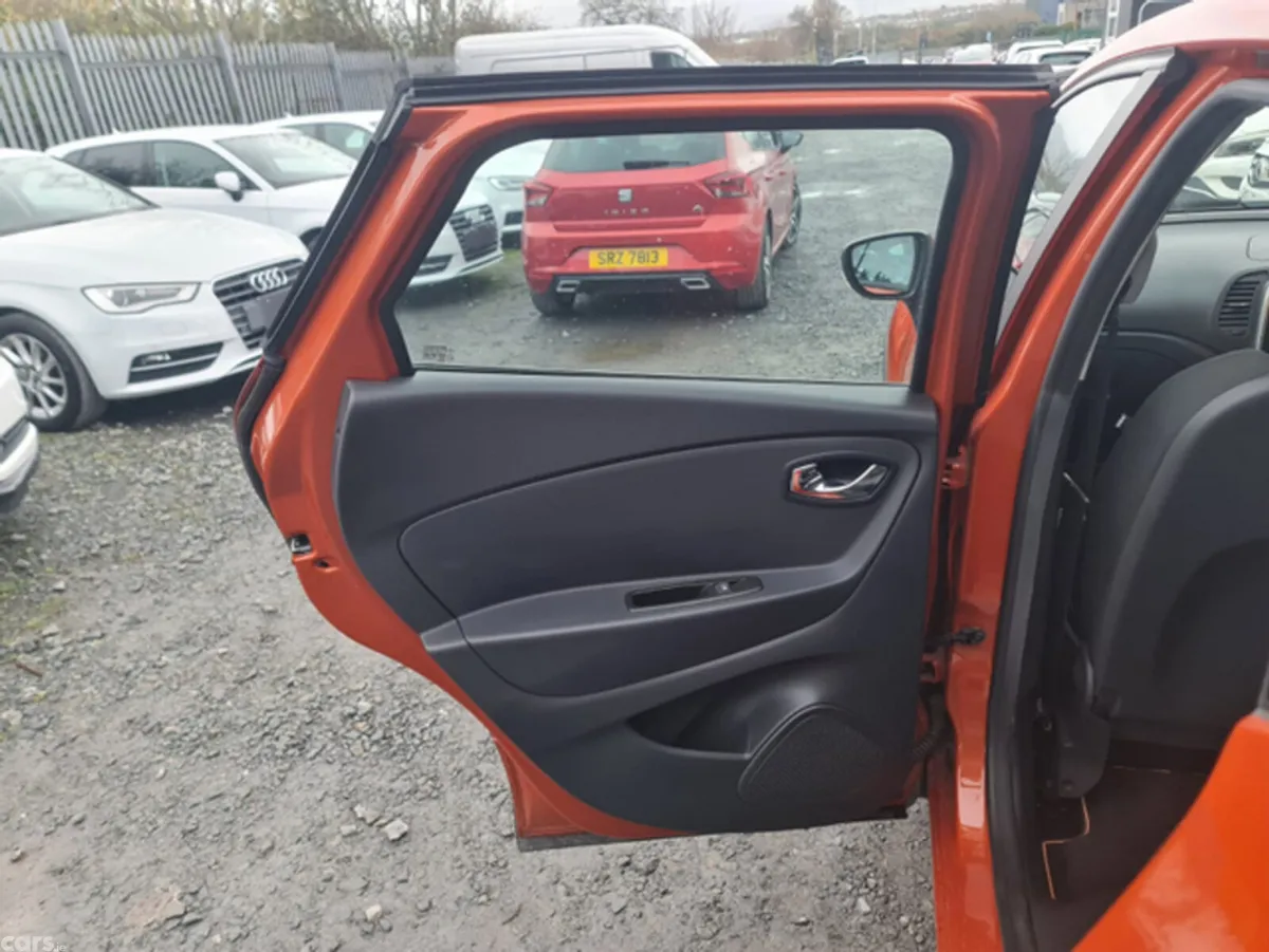 Renault Captur Hatchback, Petrol, 2015, Orange