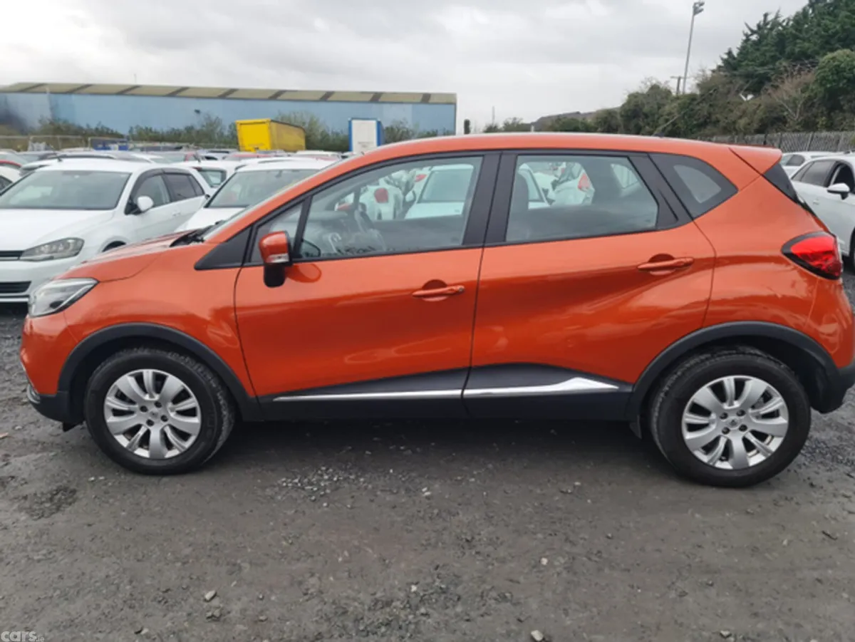 Renault Captur Hatchback, Petrol, 2015, Orange