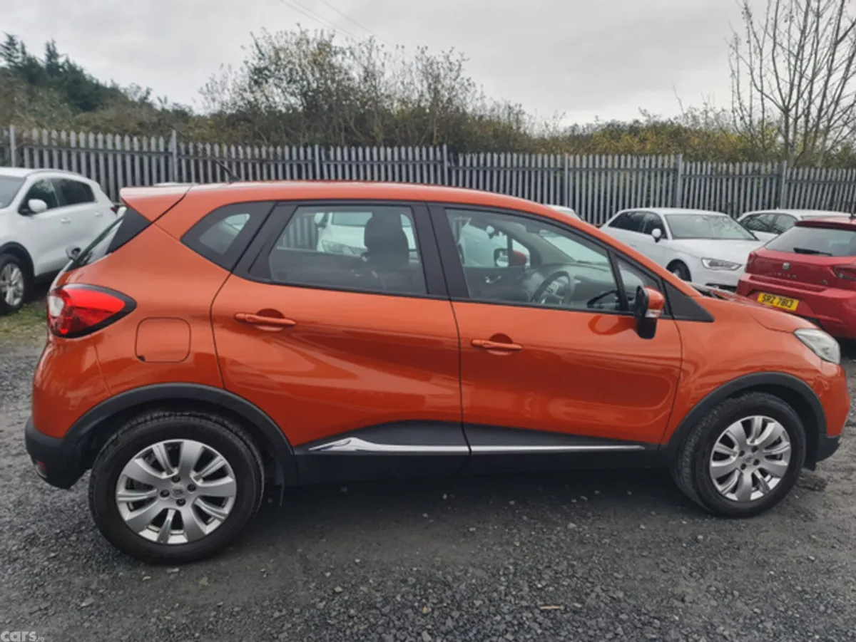 Renault Captur Hatchback, Petrol, 2015, Orange