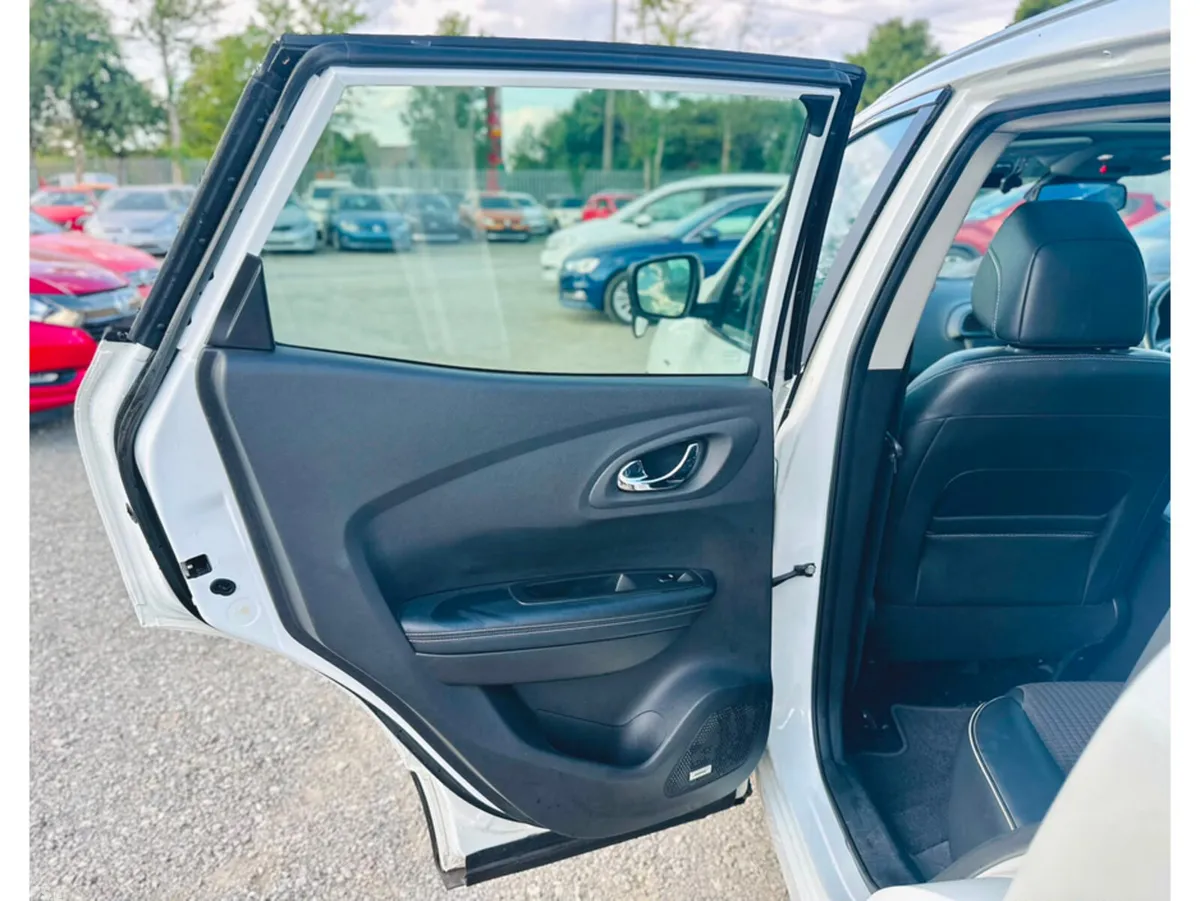 Renault Kadjar SUV, Petrol, 2017, White