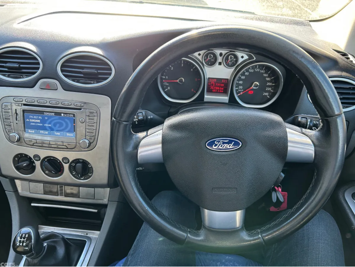 Ford Focus Hatchback, Diesel, 2011, Silver