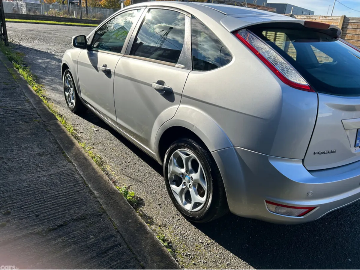Ford Focus Hatchback, Diesel, 2011, Silver