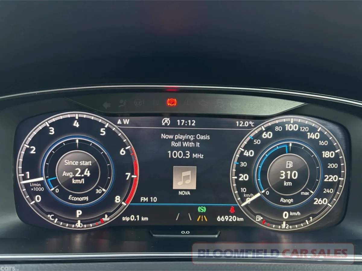 Volkswagen Golf Hatchback, Petrol, 2019, White