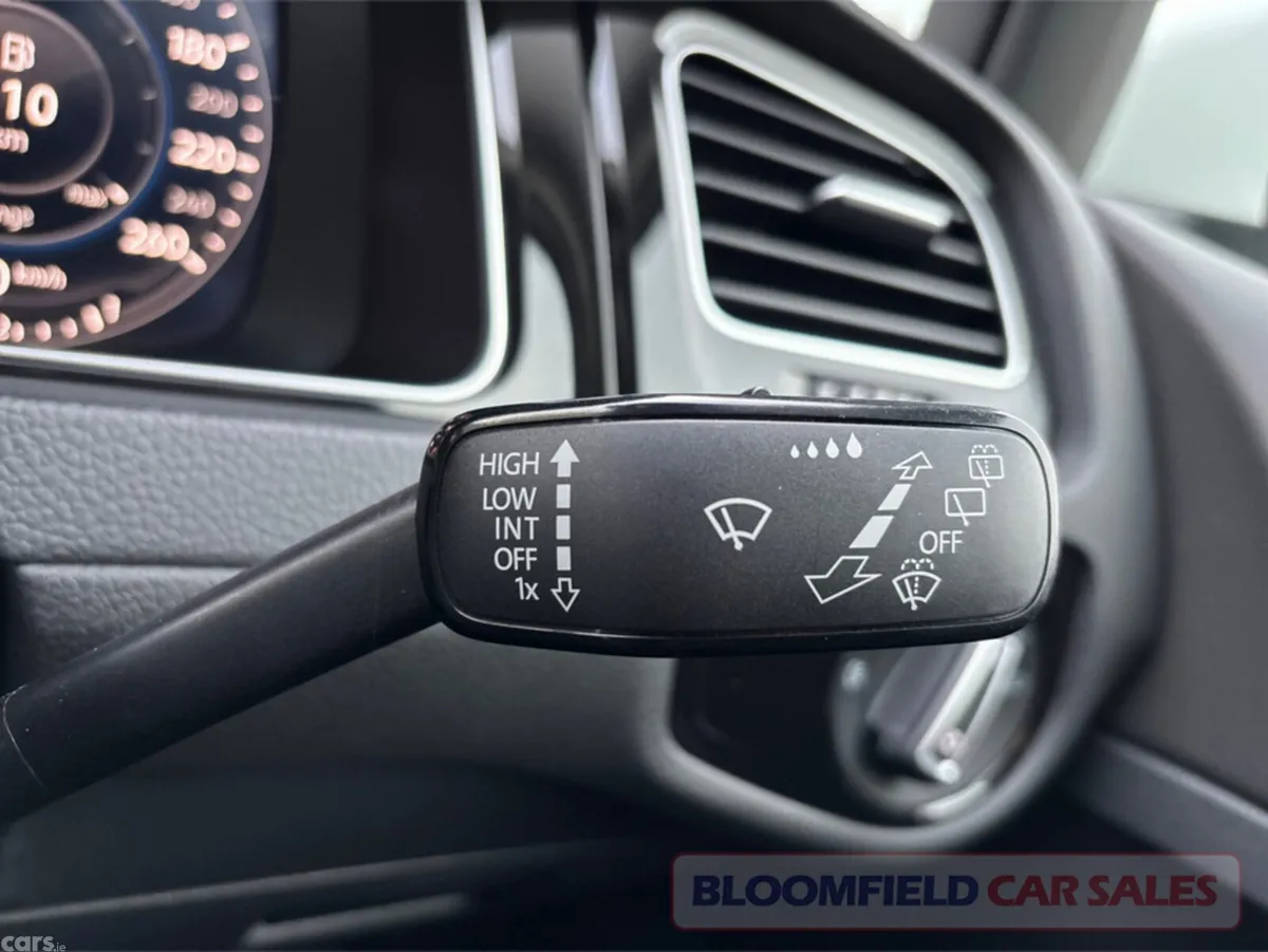 Volkswagen Golf Hatchback, Petrol, 2019, White