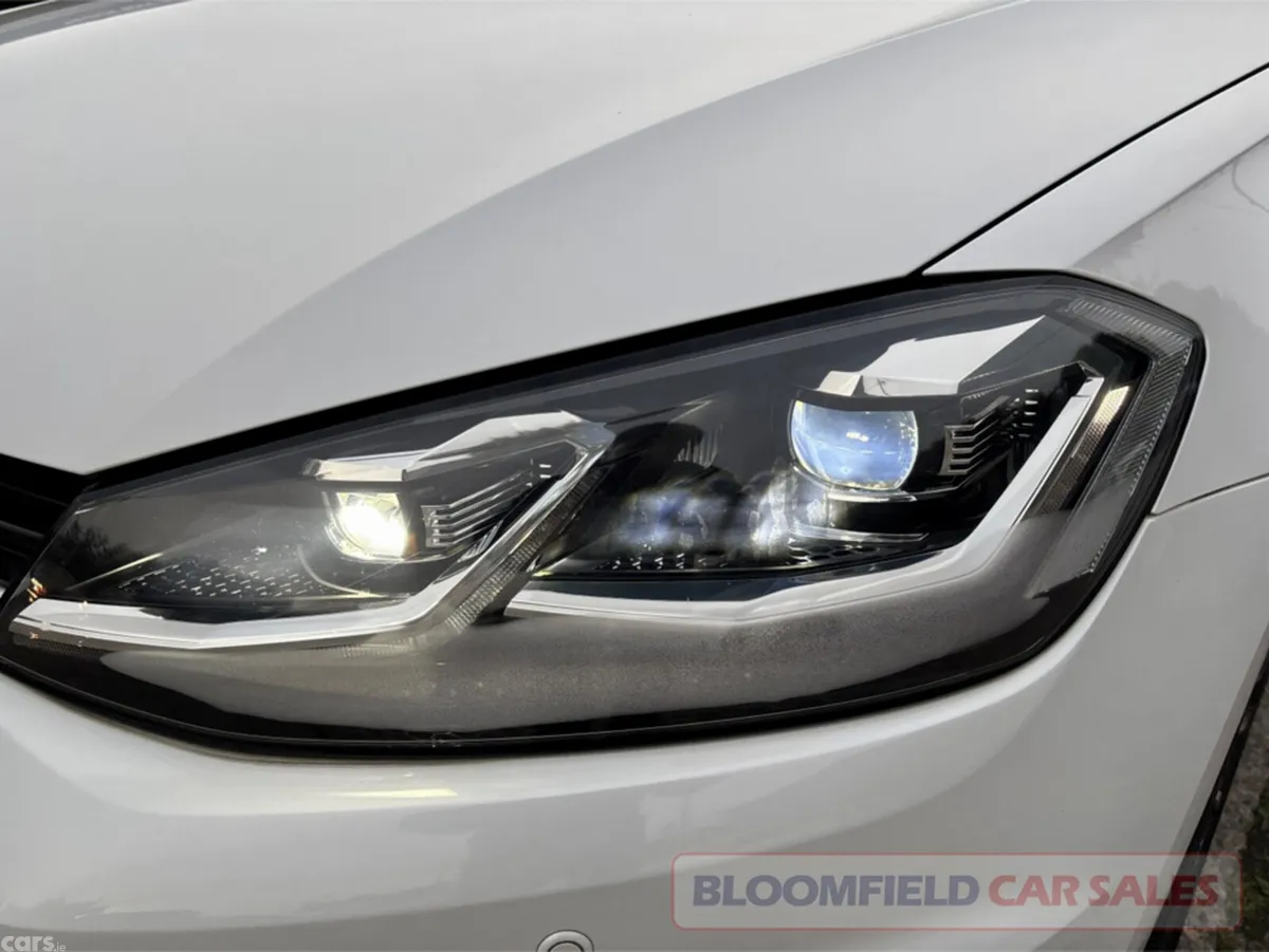 Volkswagen Golf Hatchback, Petrol, 2019, White