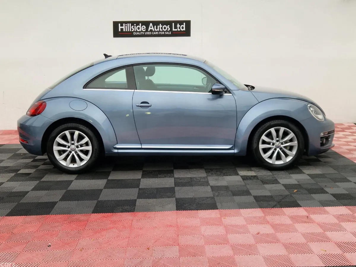 Volkswagen Beetle Hatchback, Petrol, 2018, Blue