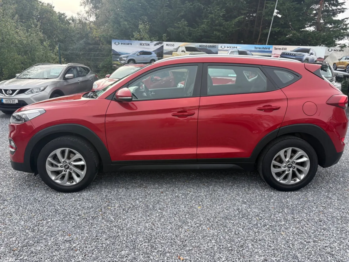 Hyundai Tucson Estate, Diesel, 2017, Red