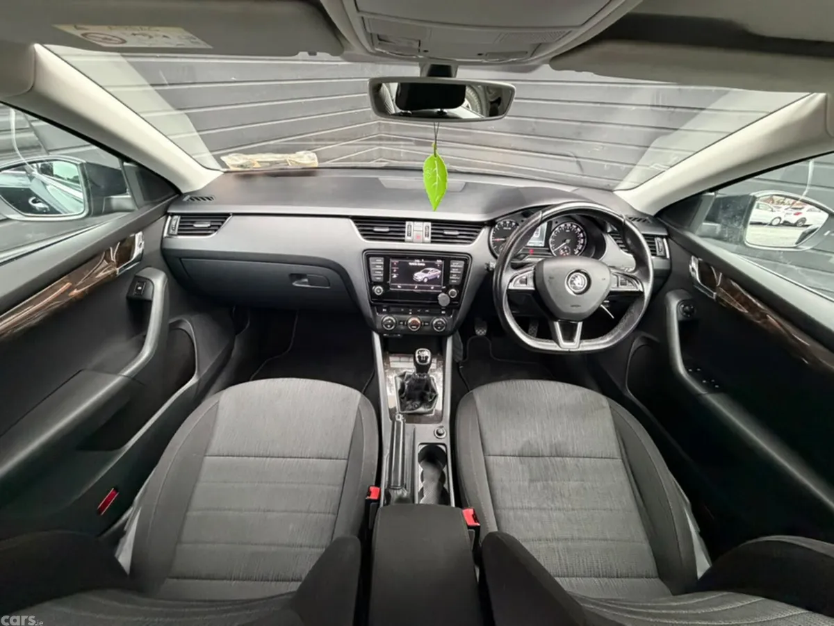 Skoda Octavia Hatchback, Diesel, 2017, Grey
