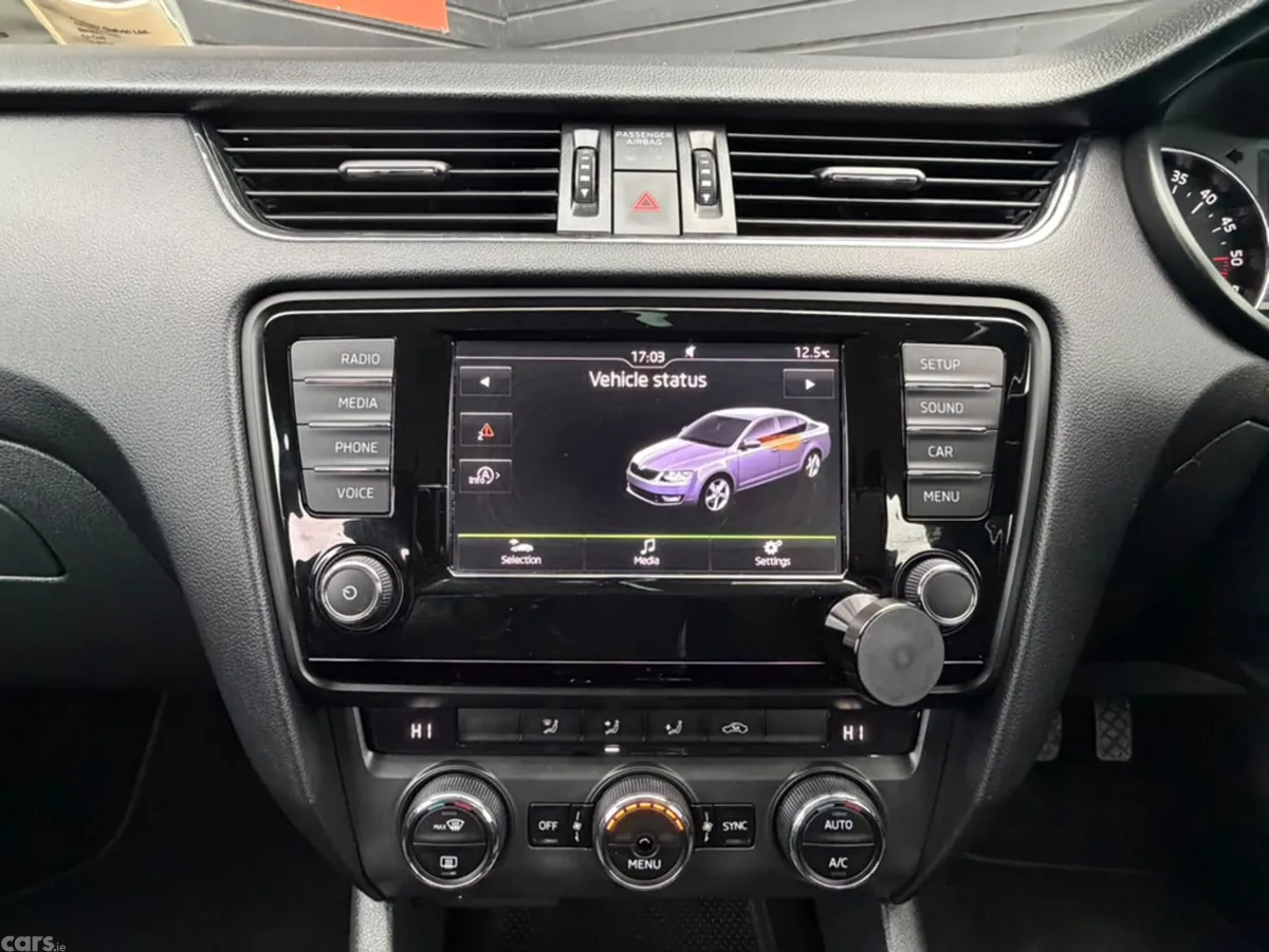 Skoda Octavia Hatchback, Diesel, 2017, Grey