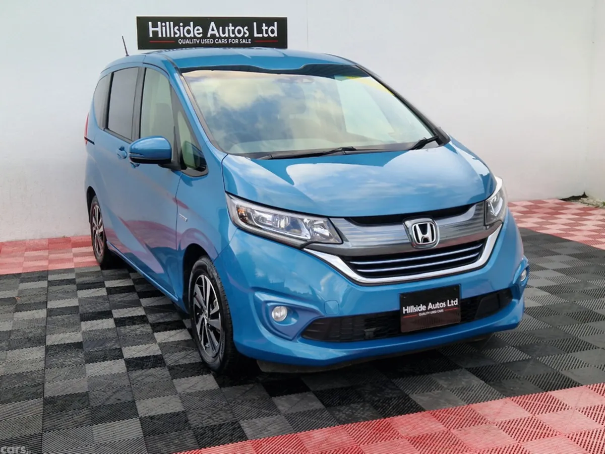 Honda Freed MPV, Petrol Hybrid, 2017, Blue