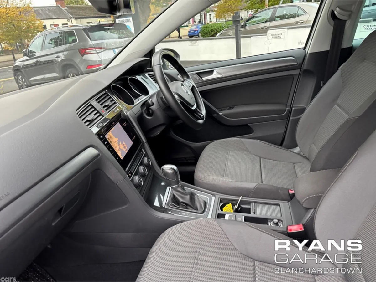 Volkswagen Golf Hatchback, Petrol, 2018, White