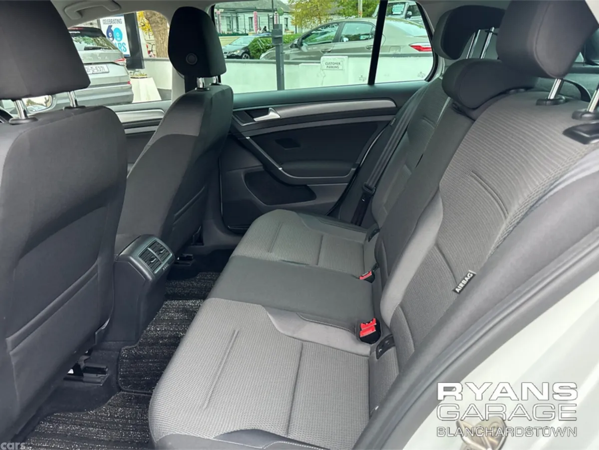 Volkswagen Golf Hatchback, Petrol, 2018, White