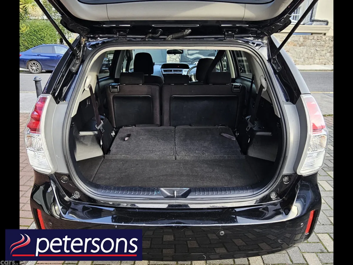 Toyota Prius MPV, Petrol Hybrid, 2015, Black