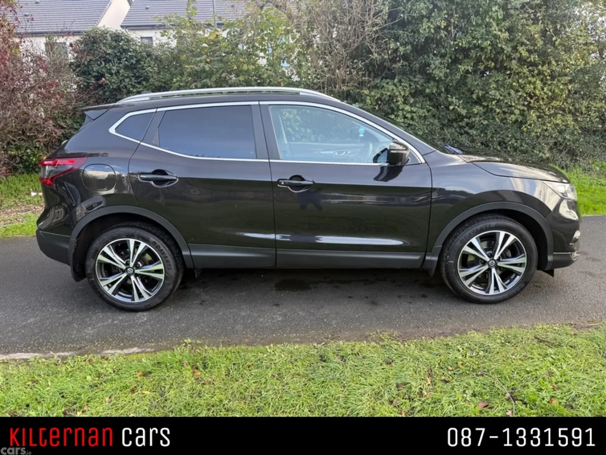 Nissan Qashqai MPV, Diesel, 2019, Black