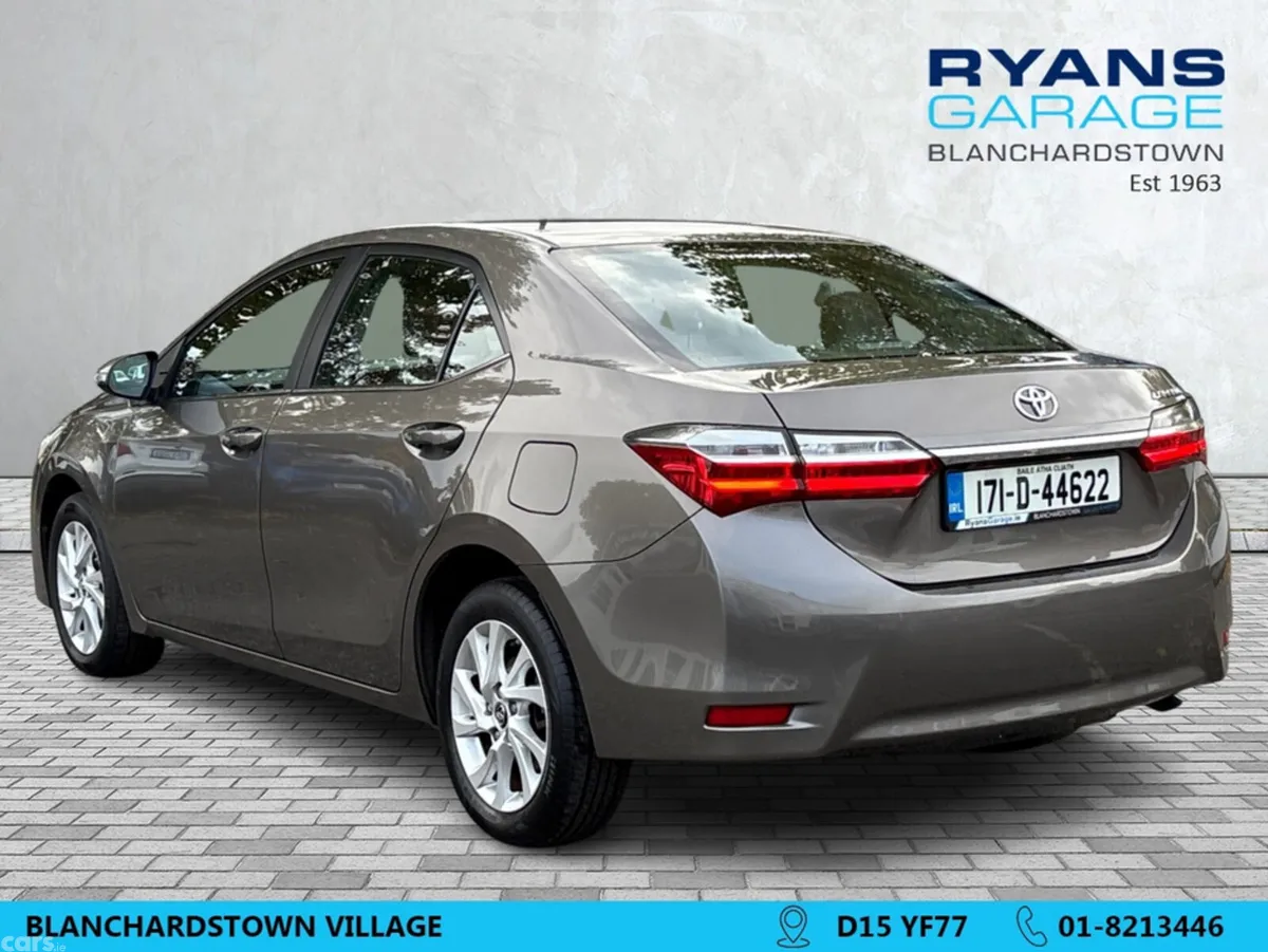 Toyota Corolla Saloon, Petrol, 2017, Grey