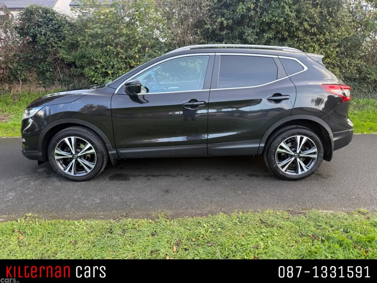 Nissan Qashqai MPV, Diesel, 2019, Black