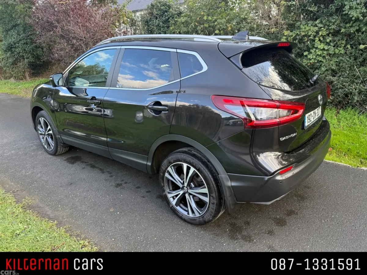 Nissan Qashqai MPV, Diesel, 2019, Black