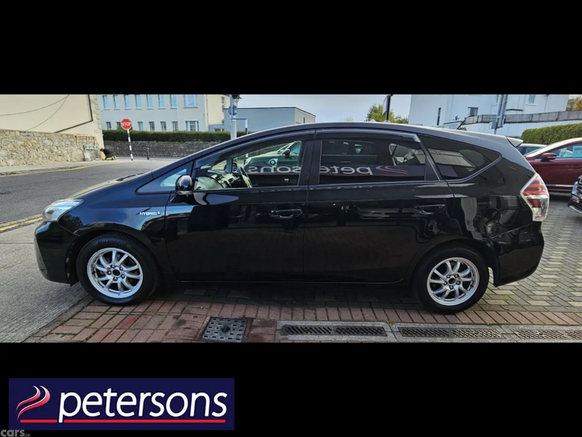 Toyota Prius MPV, Petrol Hybrid, 2015, Black