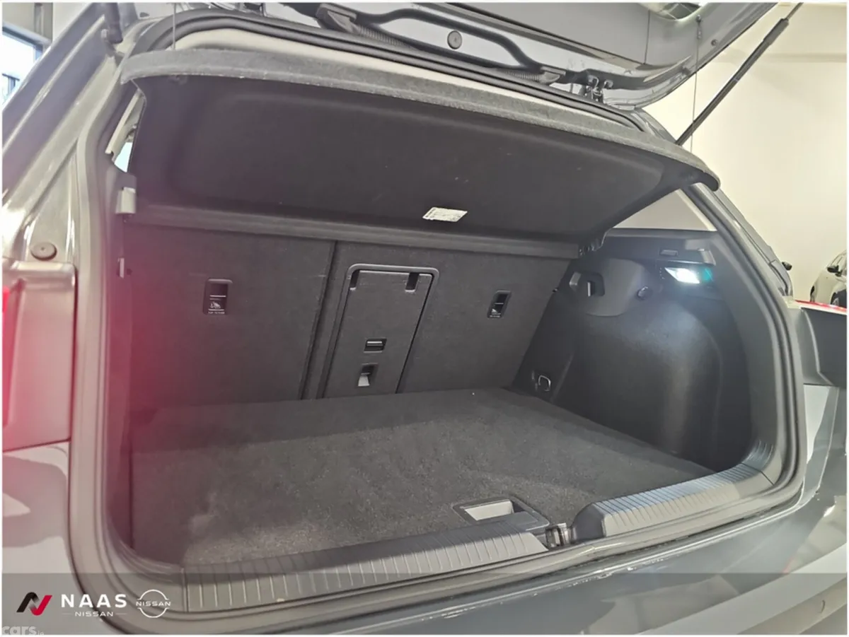 Volkswagen Golf Hatchback, Petrol, 2021, Grey