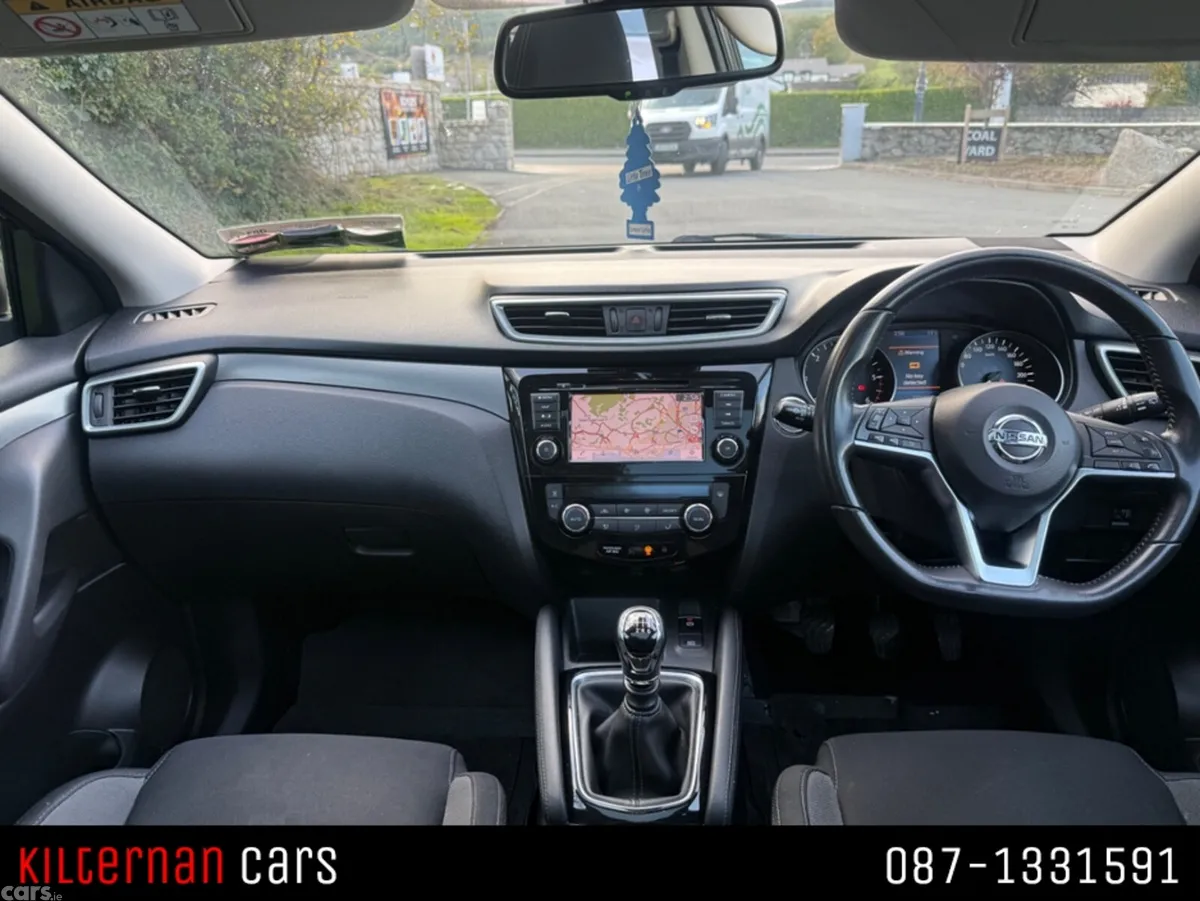Nissan Qashqai MPV, Diesel, 2019, Black
