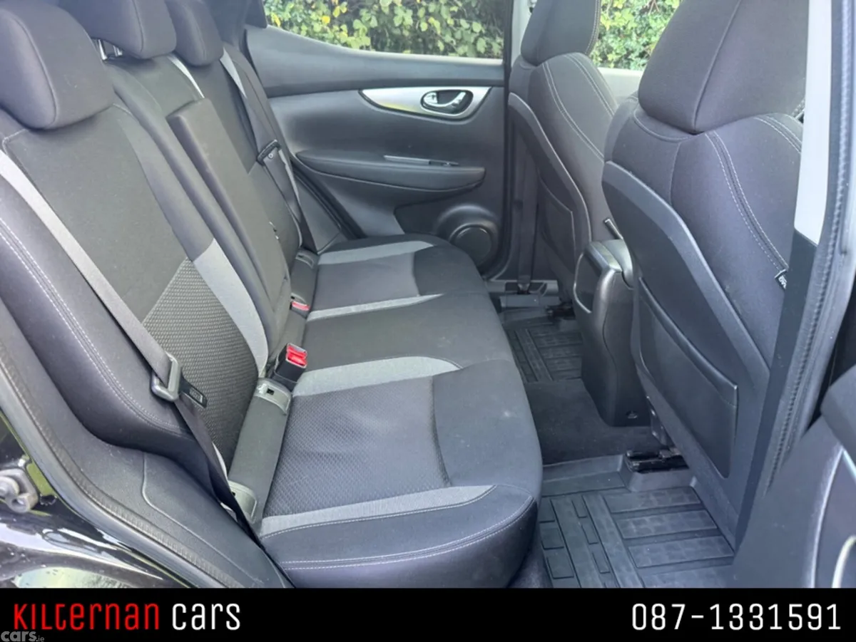 Nissan Qashqai MPV, Diesel, 2019, Black