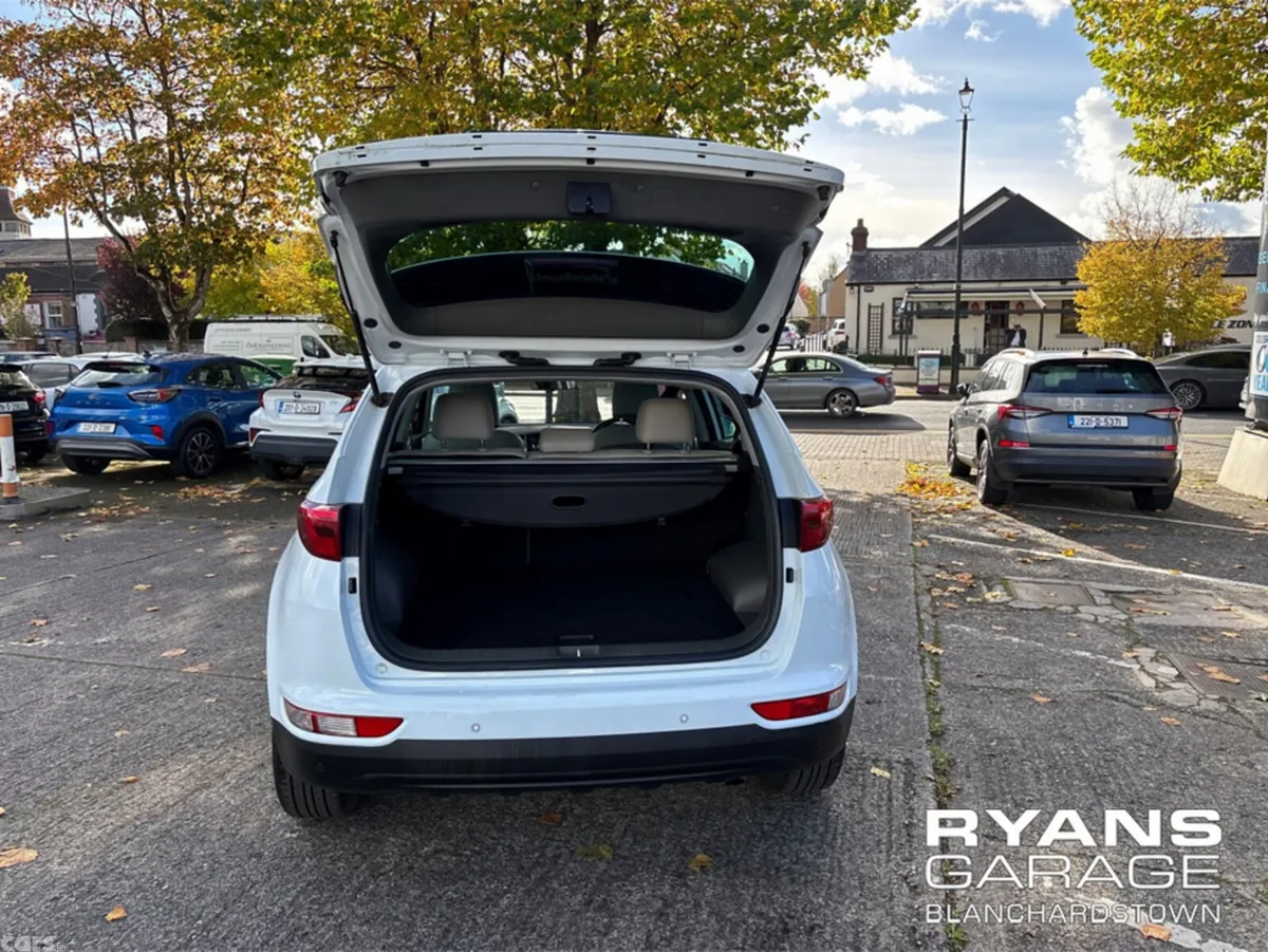 Kia Sportage MPV, Diesel, 2018, White