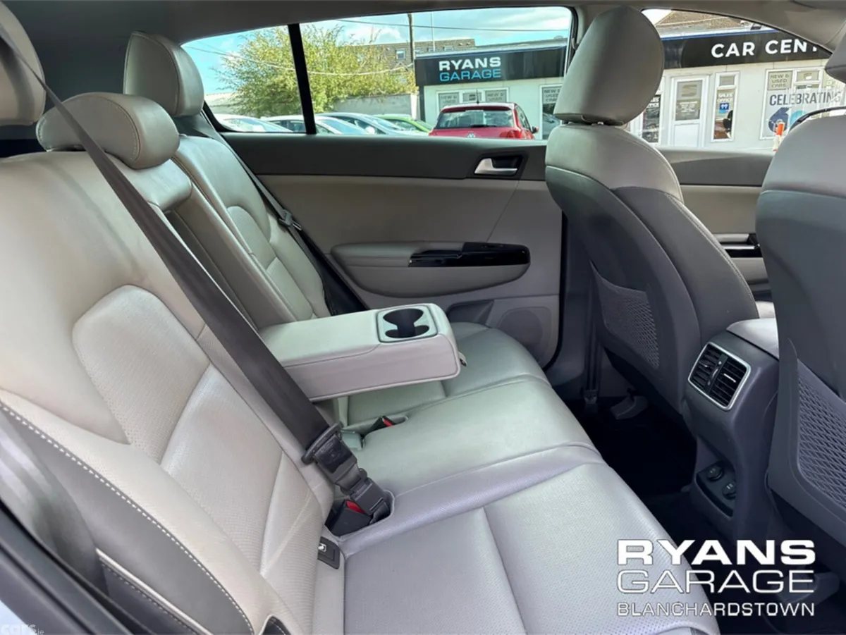 Kia Sportage MPV, Diesel, 2018, White