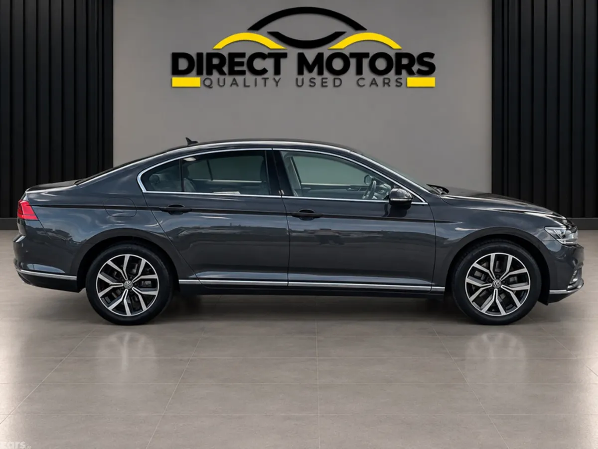 Volkswagen Passat Saloon, Petrol, 2021, Grey