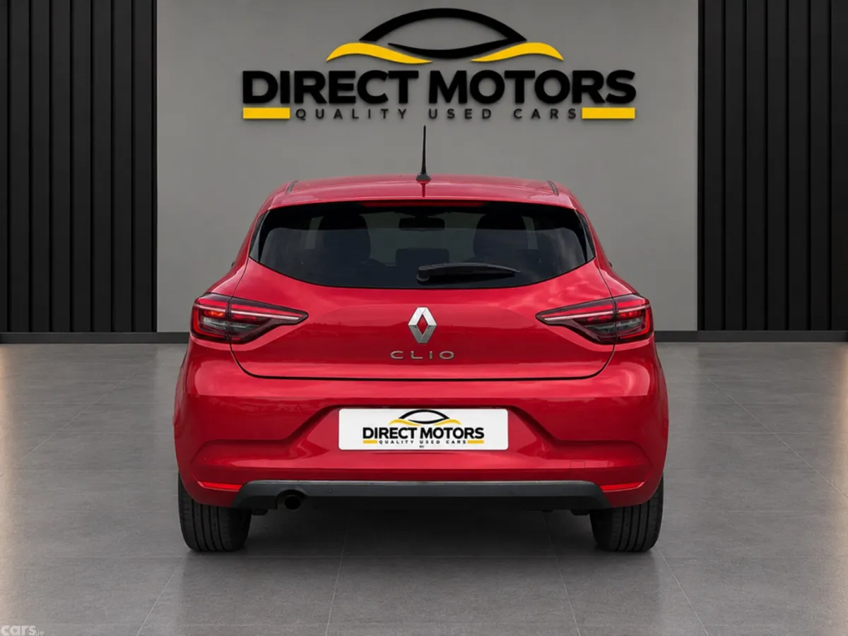 Renault Clio Hatchback, Petrol, 2020, Red