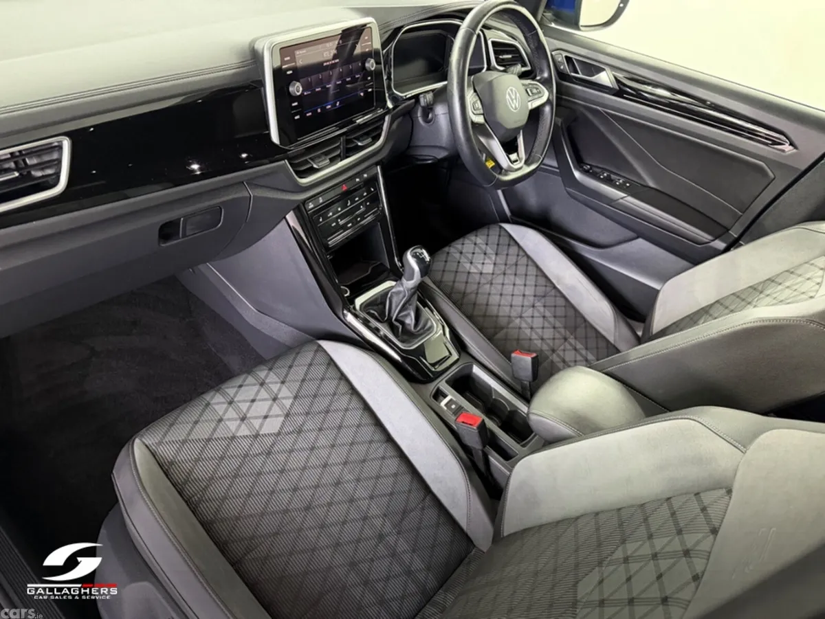 Volkswagen T-Roc SUV, Diesel, 2023, Blue