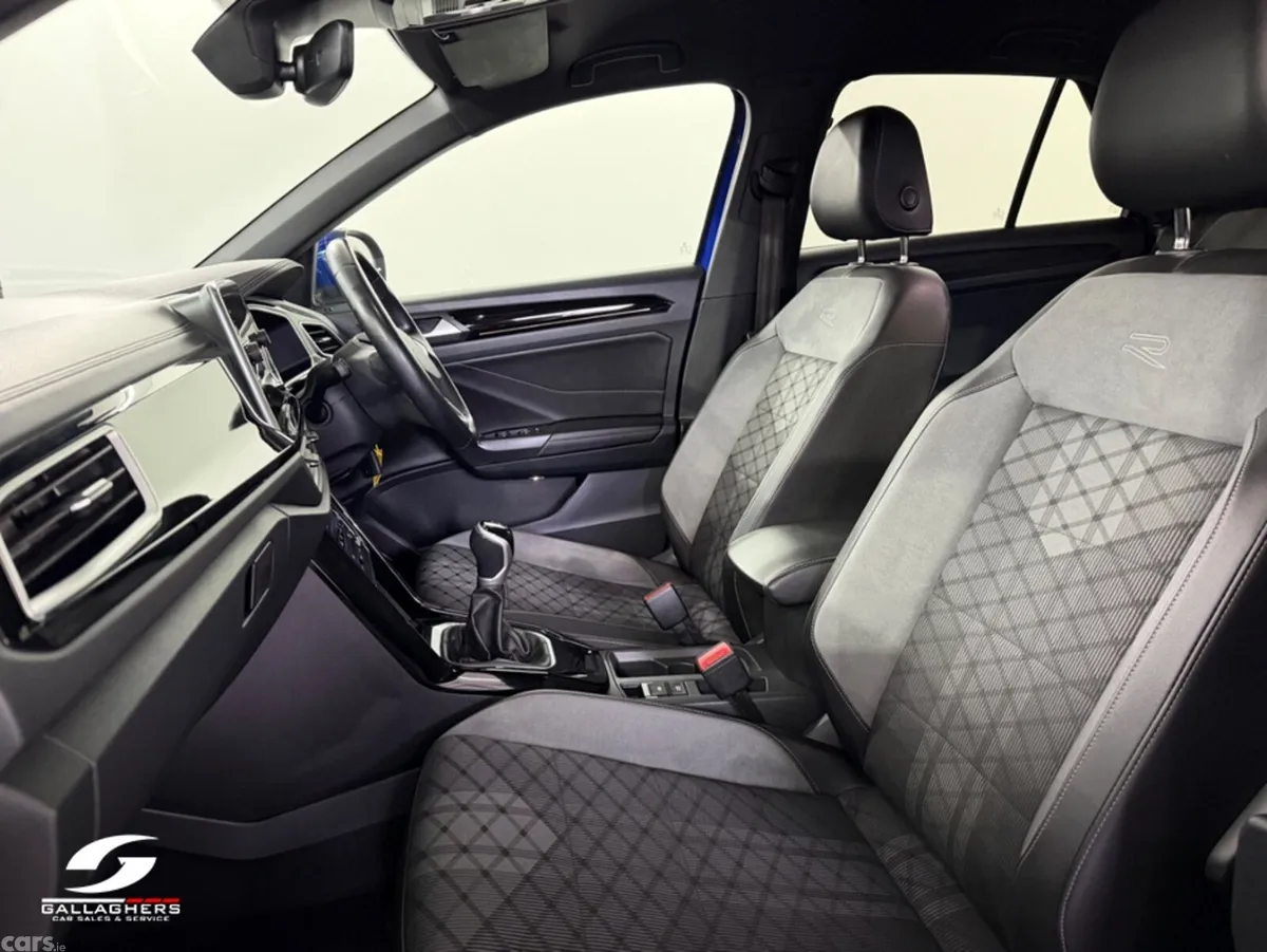Volkswagen T-Roc SUV, Diesel, 2023, Blue