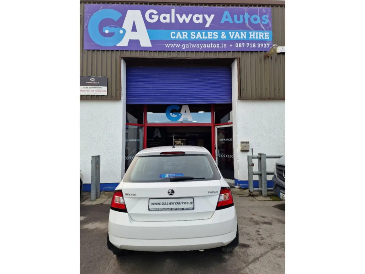 Skoda Fabia Hatchback, Petrol, 2016, White