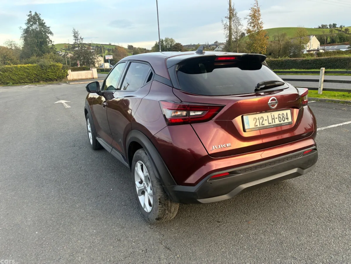 Nissan Juke MPV, Petrol, 2021, Red