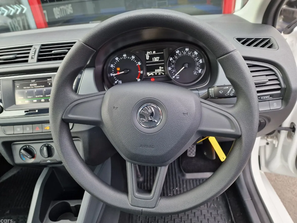 Skoda Fabia Hatchback, Petrol, 2016, White