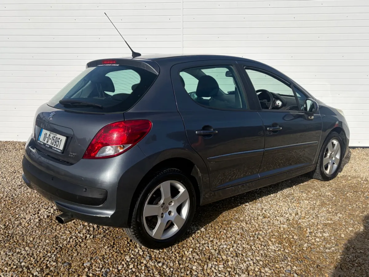 Peugeot 207 Hatchback, Petrol, 2010, Grey