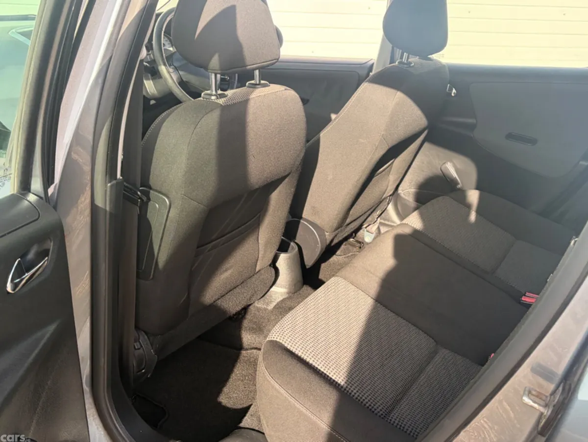 Peugeot 207 Hatchback, Petrol, 2010, Grey