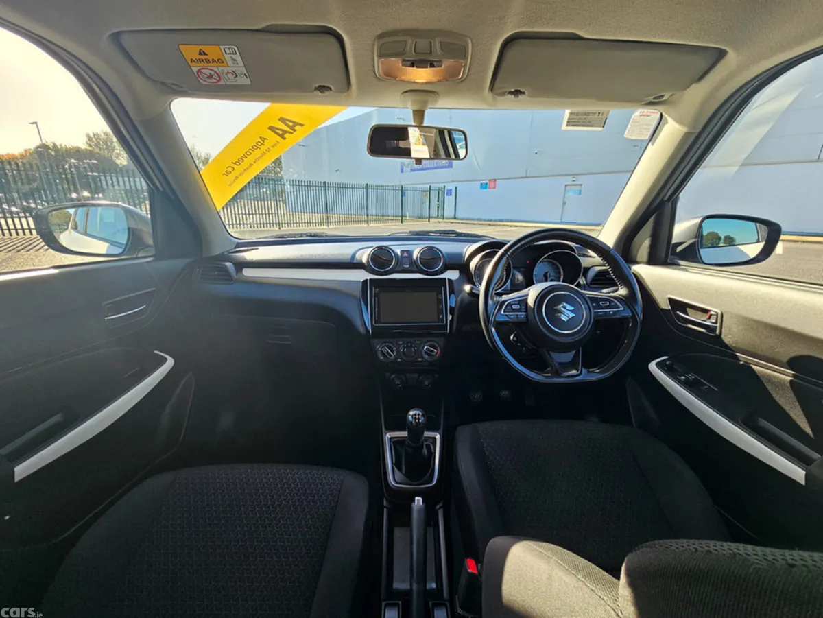 Suzuki Swift Hatchback, Petrol, 2022, White