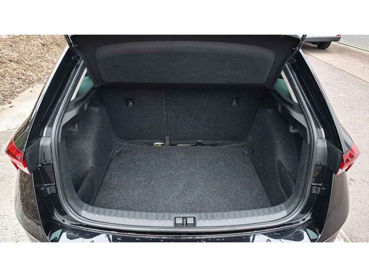 Skoda Scala Hatchback, Petrol, 2026, Black
