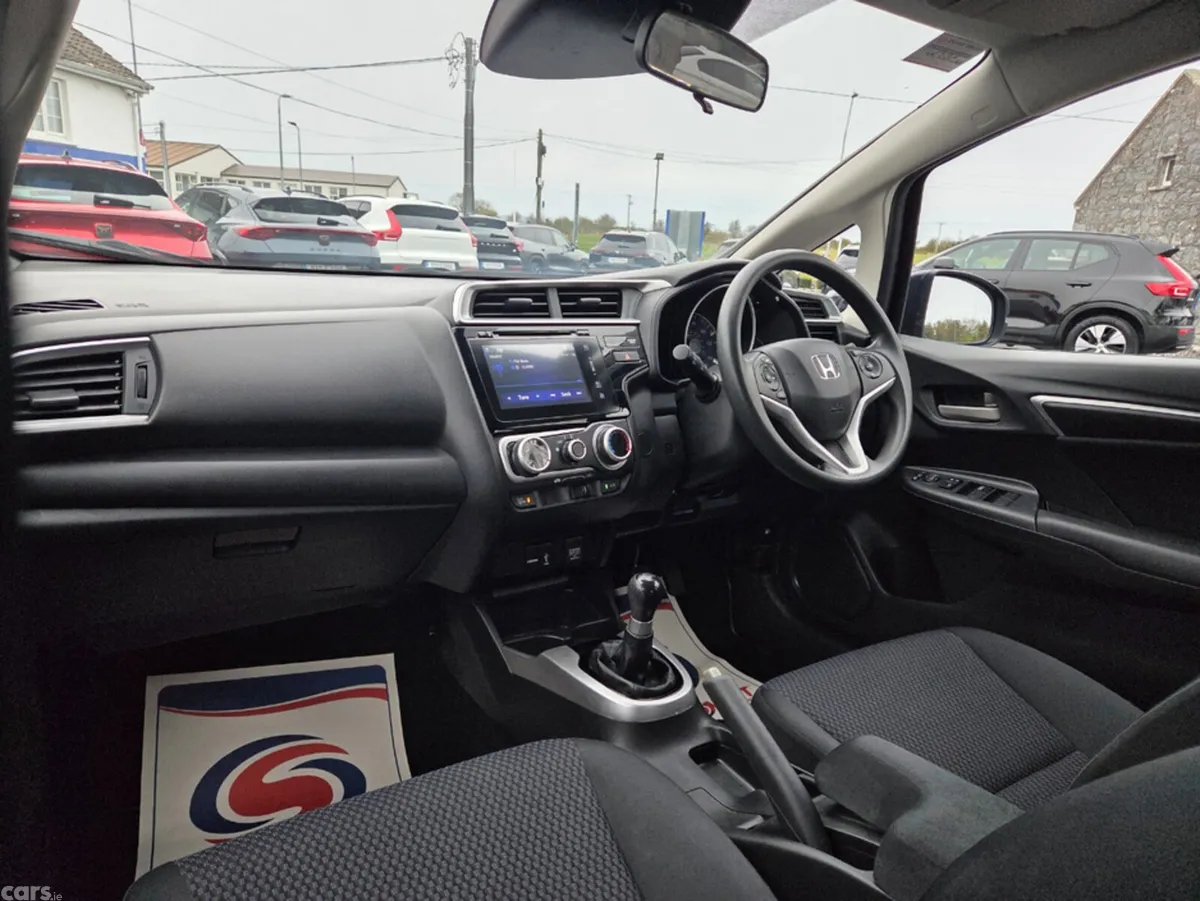 Honda Jazz Hatchback, Petrol, 2019, Blue