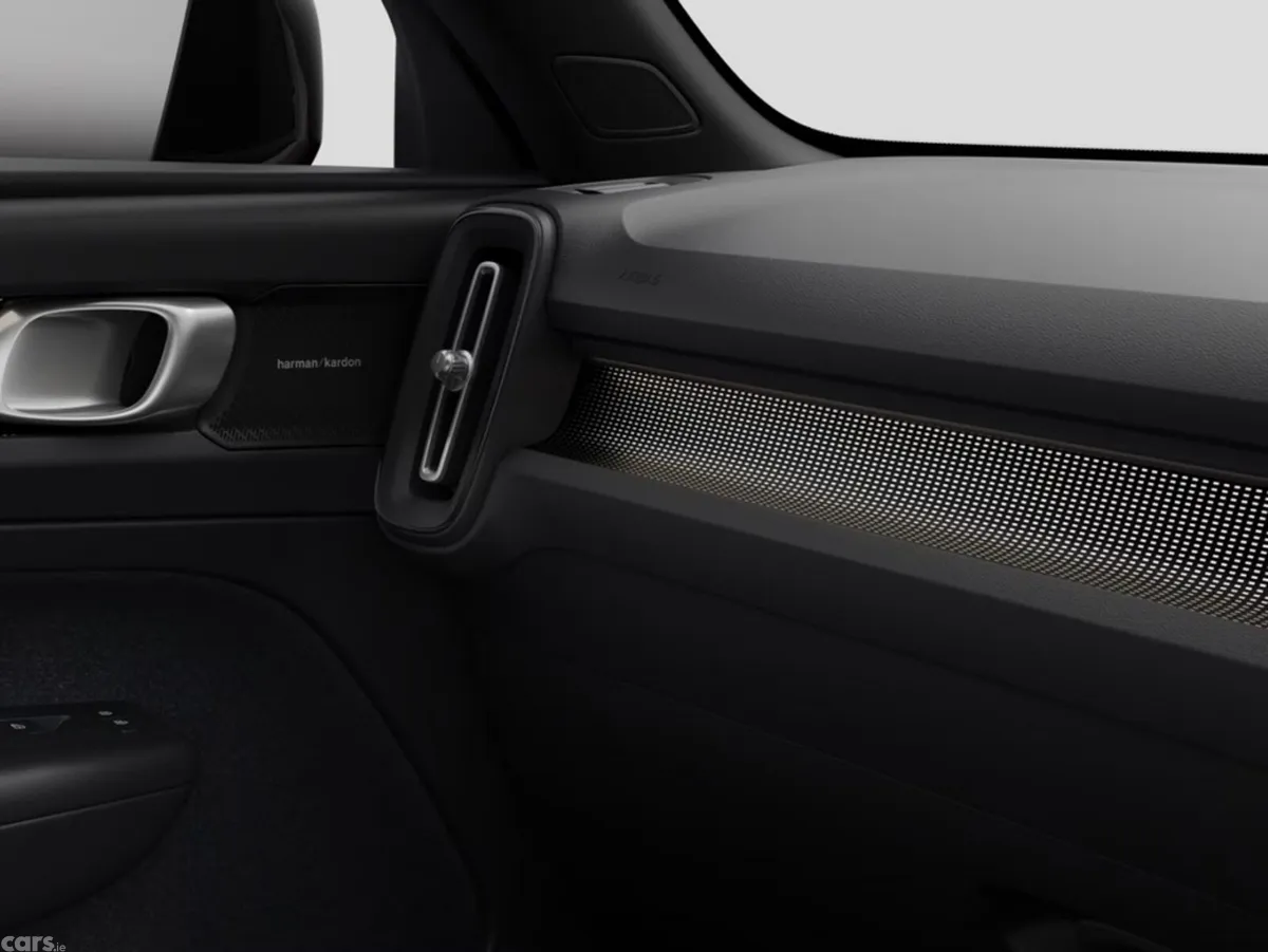 Volvo EX40 SUV, Electric, 2027, Bronze