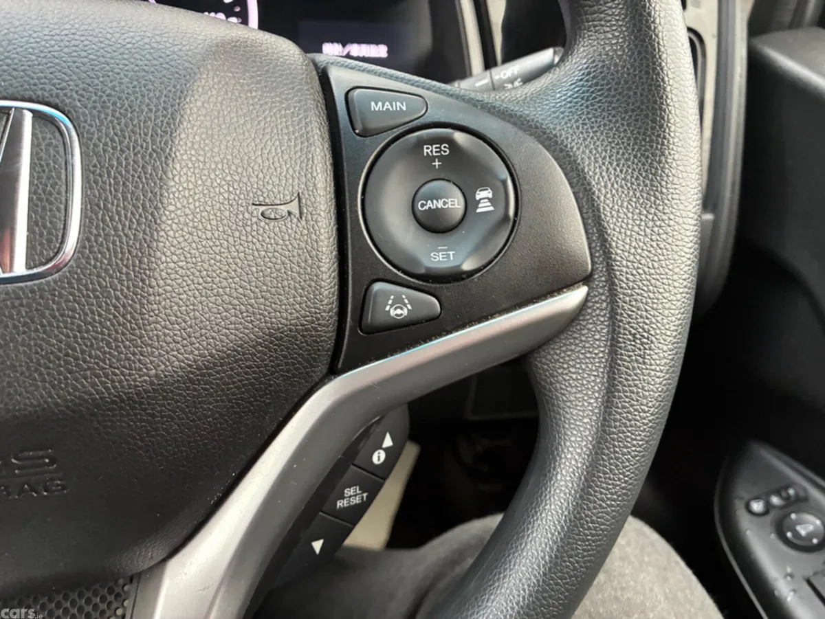 Honda Shuttle Estate, Petrol Hybrid, 2020, Silver