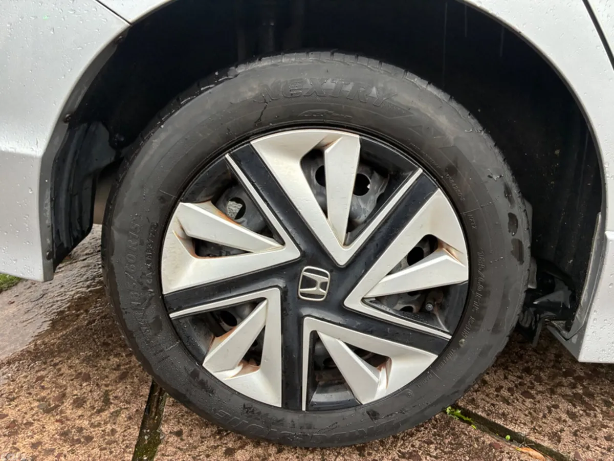 Honda Shuttle Estate, Petrol Hybrid, 2020, Silver